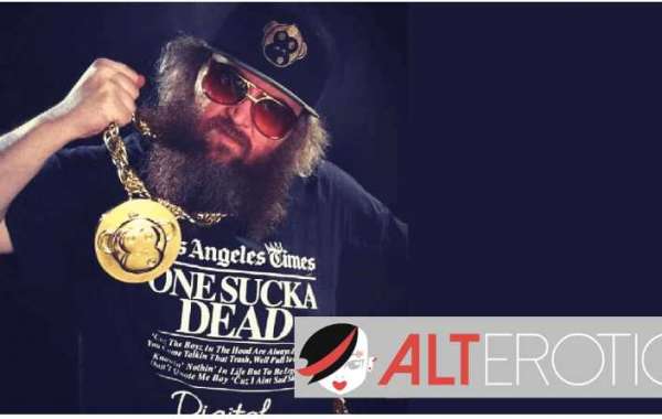 AltErotic and Ivan Join Forces for the Greater Pornographic Good